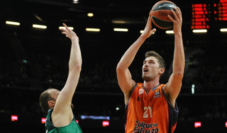 Valencia Basket no logró llevarse la victoria de Kaunas en un encuentro que se decidió en los últimos compases.