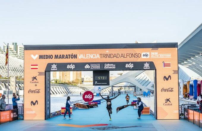 Kibiwott Kandie - Medio Maratón . RECORD DEL MUNDO 57:32