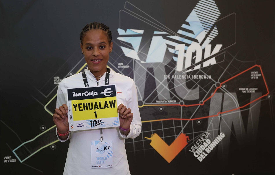 La atleta etíope Yalemzerf Yehualaw, que ostenta el récord del mundo femenino, estará en la línea de salida del 10K Valencia Ibercaja 
