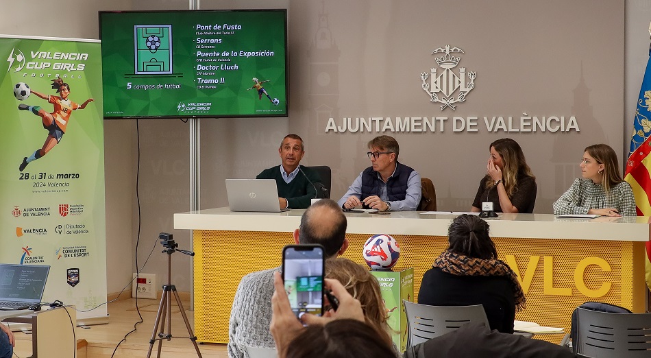La emoción del futbol base femenino vuelve a la ciudad del Turia con la ...