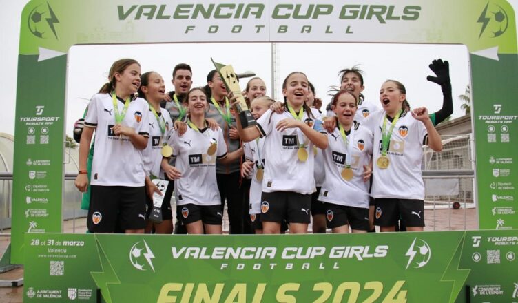 El Valencia CF se proclama campeón absoluto de la IV Valencia Cup Girls ...