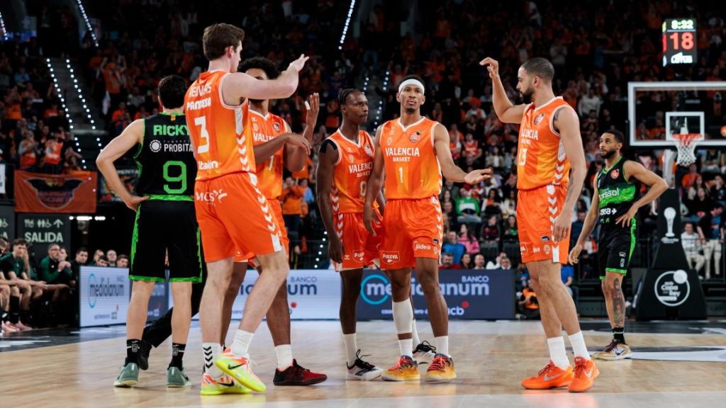 Valencia Basket desafía al Real Madrid en una semifinal de copa del rey