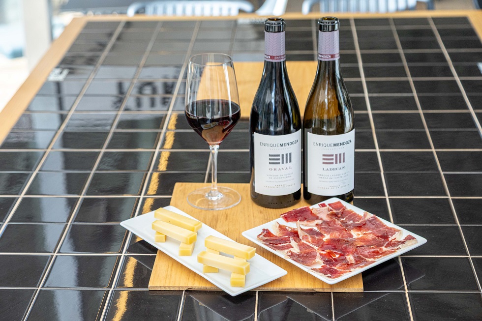 ▷ Mi Cub presenta los vinos veganos Ladecan y Oraval de Bodegas Enrique Mendoza en Valencia ❤️【SempreValencia.com】